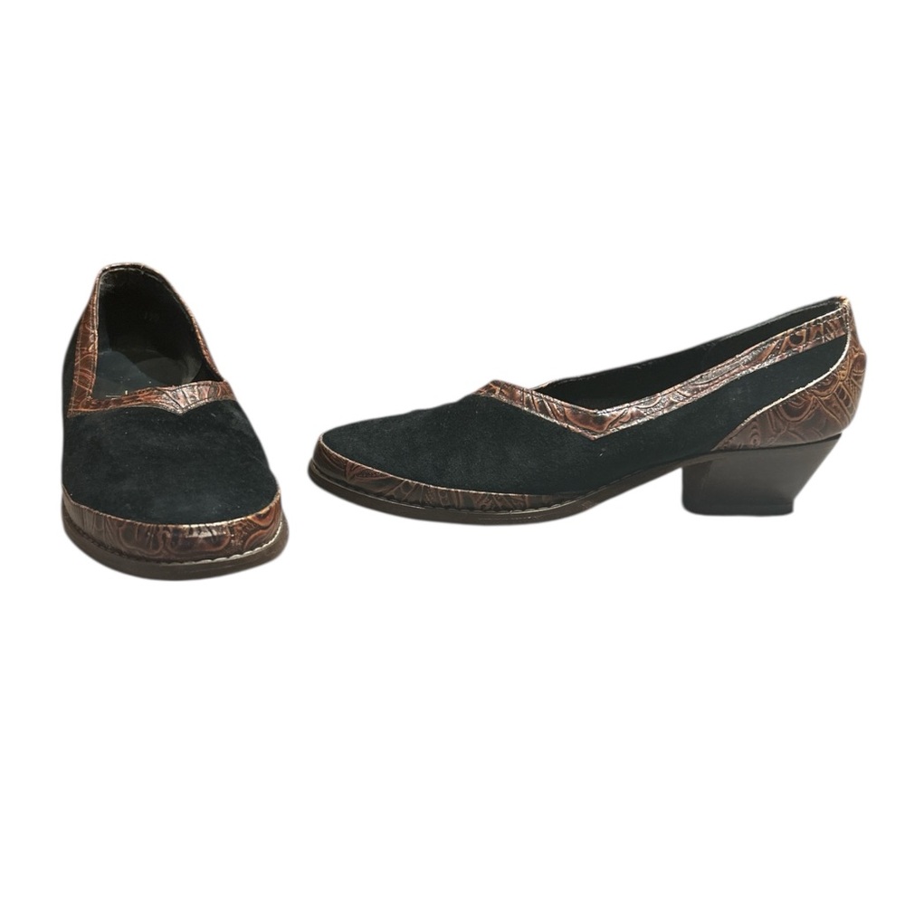 Tic Tac Toes Women’s Black Suede Leather Tooled.  Made USA Size 7